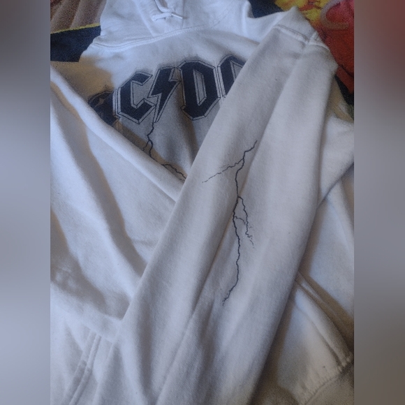 AC/DC hoodie - Picture 2 of 3